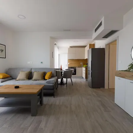 Διαμέρισμα Apartman Maro